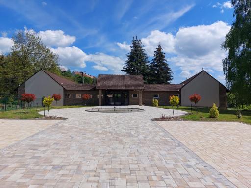 Szépasszonyvölgy Apartman - Housity