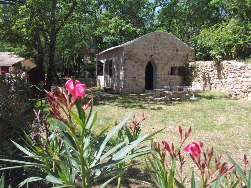 Le Donjon des Combes et son Spa - Housity
