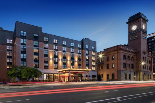 Renaissance Minneapolis Hotel, The Depot - Housity