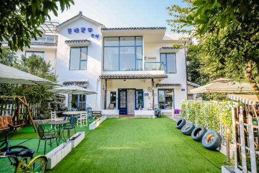 Gala Seeker INN - Housity