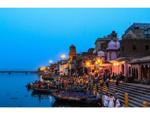 Hotel Shantah Inn, Mathura - Housity