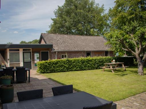 Holiday Home Groepsaccommodatie Diever by Interhome - Housity