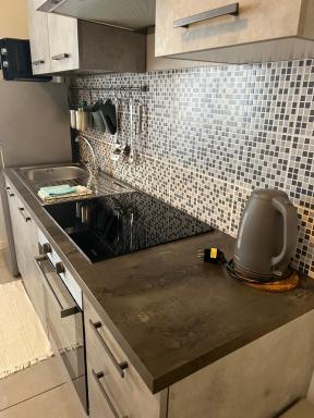 Via Aleardi, 4 minutes from station and airport shuttle - Housity