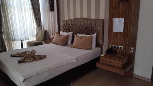 LÜKS HOTEL - Housity