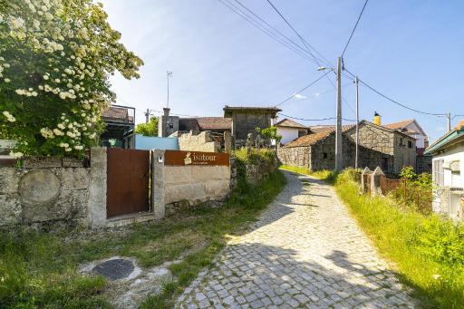 Isatour - Casa do Miradouro - Housity