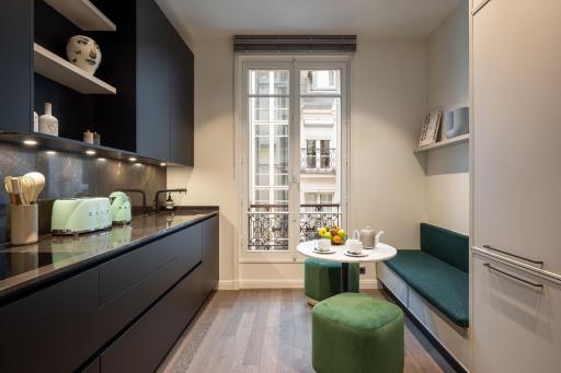 The very central location allows you to go everywhere in Paris in 30 minutes - Housity