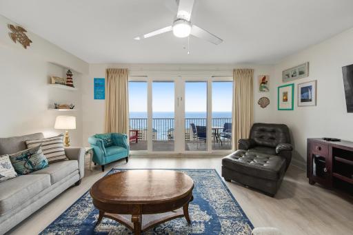 Exceptional Laketown Wharf 1816 Condo! Resort Type Amenities - Housity