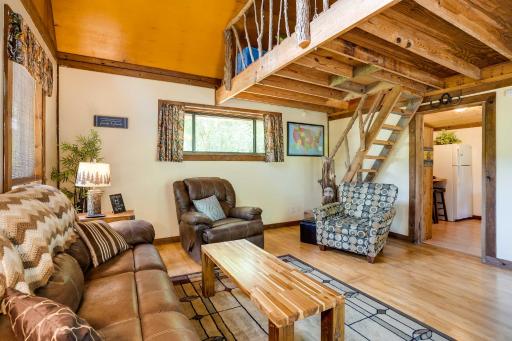 Cozy Georgia Abode with Deck, Fire Pit and Lake Access - Housity