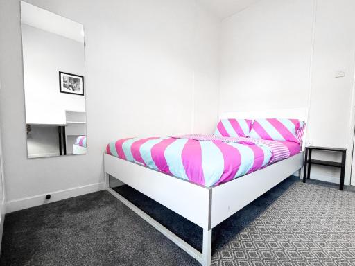 Room in West Midlands - Housity