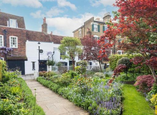 Clarendon Cottage - Housity