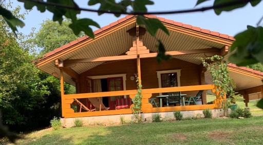 Chalet 17 tournesol Mauroux - Housity