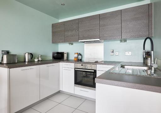 The Glassworks by Ritual Stays - Housity