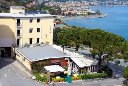 Hotel Puntabella - Housity