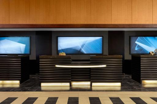 Crystal Gateway Marriott - Housity