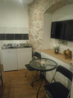 Sobe Jukić - Housity
