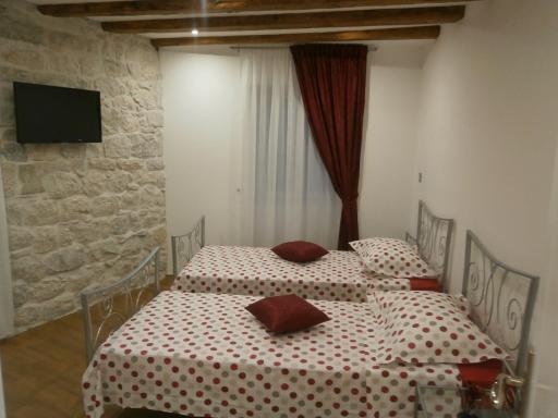 Sobe Jukić - Housity