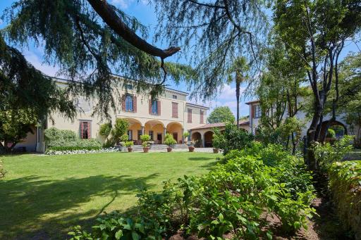 Villa Milesi in Franciacorta - Housity