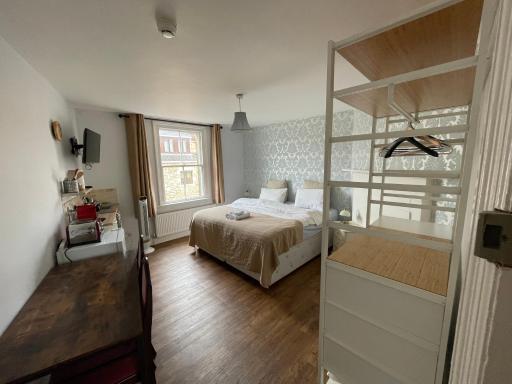 10 Grove St - Bath Holiday Suites - Housity
