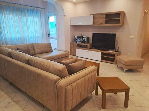 Lovely large summer apartment next to Lungomare - Housity