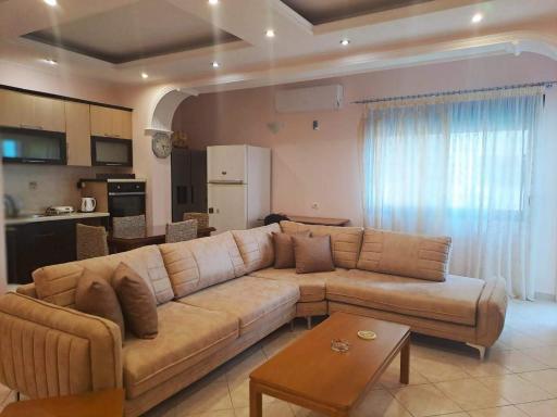 Lovely large summer apartment next to Lungomare - Housity