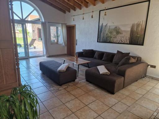 Stilvolle EG-Wohnung - Housity