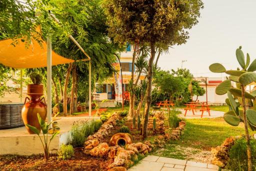 Chill Garden Experience B&B - Housity