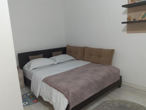 La Naty - Housity