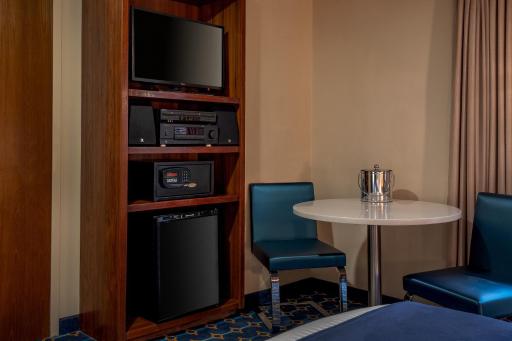 Harborside Inn - Housity