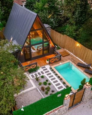 Cute Life Bungalow - Housity