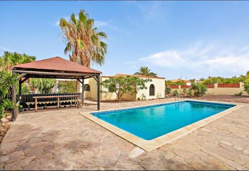 Villa Aventura - Housity