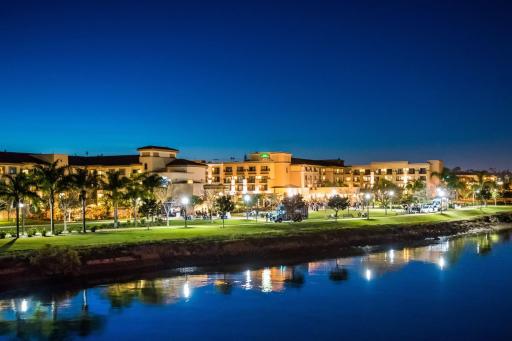 Courtyard San Diego Airport/Liberty Station - Housity
