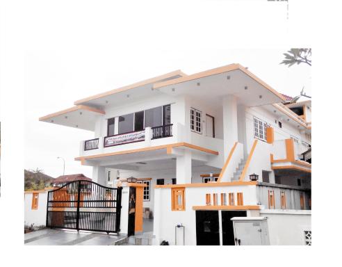 Formula One Bed and Breakfast F1 Sepang KLIA KLIA2 Kuala Lumpur International Airport Transit - Housity