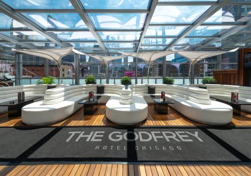 Godfrey Hotel Chicago - Housity