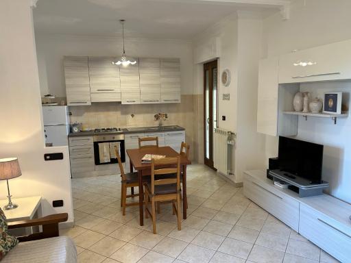 Leda House - Housity