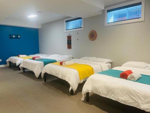 Superior Family Room - Housity