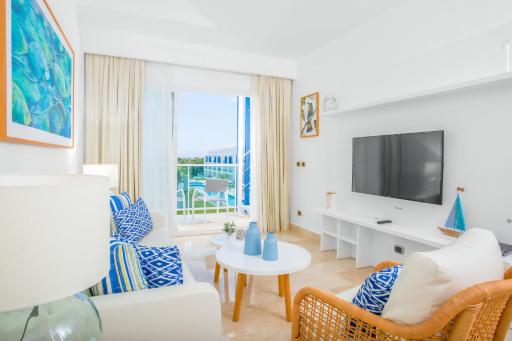 Cana Rock Condos Penthouse Vista Espectacular Golf & Jacuzzi B-336 y B-330 - Housity