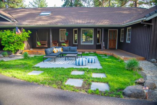 Wagon Wheel Home - Housity