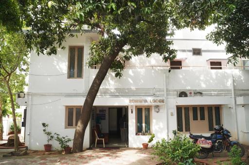 SOWMYA LODGE - Housity