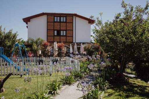 Hotel Cueli - Housity