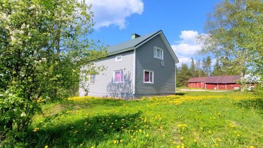 Villa Mummola Neljän makuuhuoneen asunto lähellä jokea - Housity