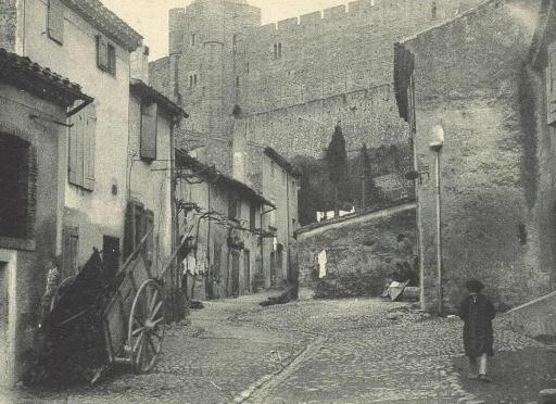 Maison des Remparts nichée sous la Cité - Housity
