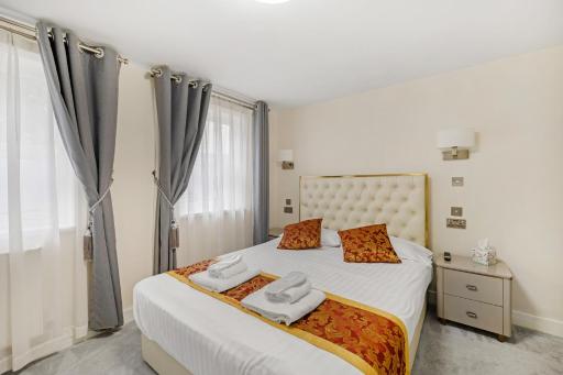 Drake Hotel Plymouth - Hizvo