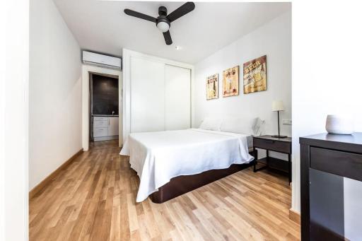 Minimalistic apartment in the heart of Malaga - Housity