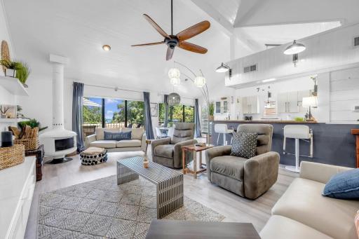 Chic Townhouse on Lake LBJ with Wet Boat Slip - Housity