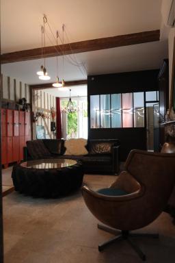 Atelier des Glycines, Troyes Bouchon de Champagne, Sublime site patrimonial - Housity