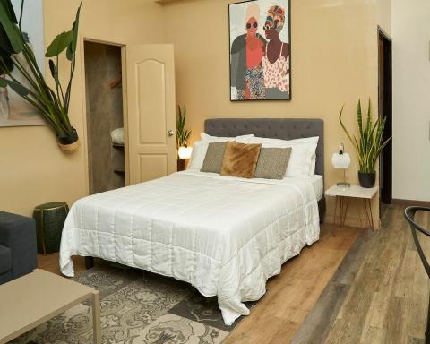 AmazINN Places Boutique Casa Arias - Housity