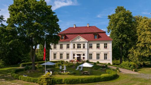 Pałac Chichy - Housity