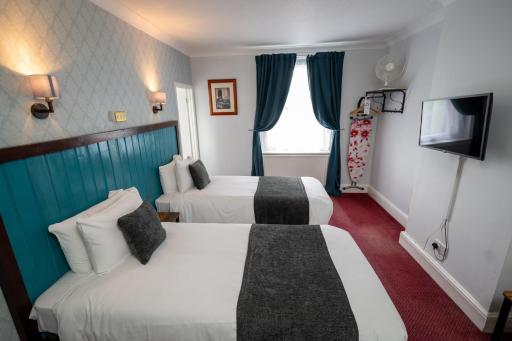 Rising Sun Hotel by Greene King Inns - Housity