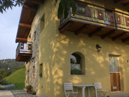 Bed And Breakfast Montino - Housity
