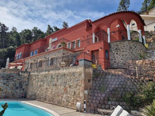 VILLAS and SUITES LA CORAILLERE RESORT - Housity